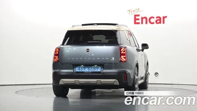 Mini Countryman Cooper Countryman Electric 3rd Generation 2025 года - вид 4