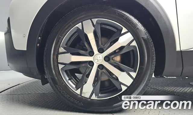 Peugeot 3008 3008 second generation 2019 года - вид 5