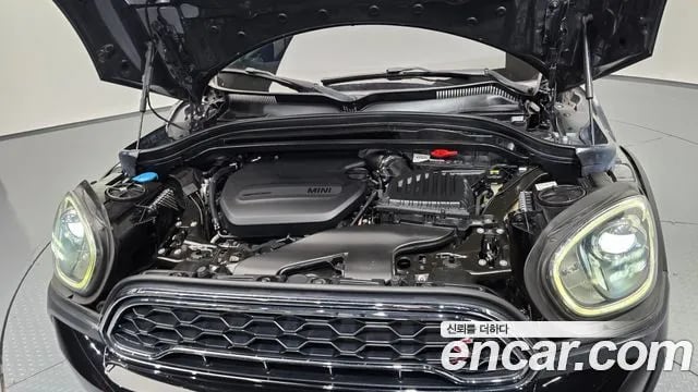 Mini Countryman Cooper SD Country Man 2019 года - вид 5