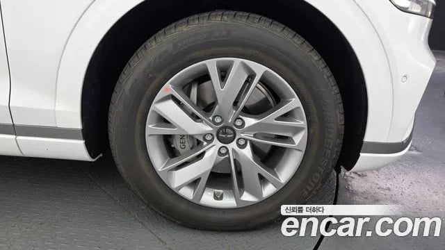 Genesis GV70 GV70 2026 года - вид 4