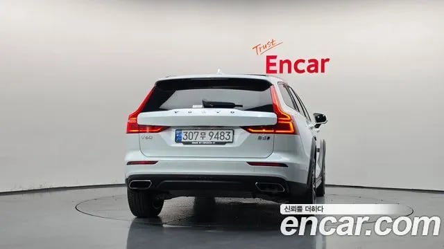 Volvo V60 V60 Cross-country 2nd Generation 2022 года - вид 3