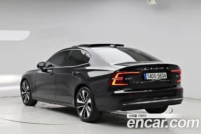 Volvo S60 S60 3rd generation 2022 года - вид 2