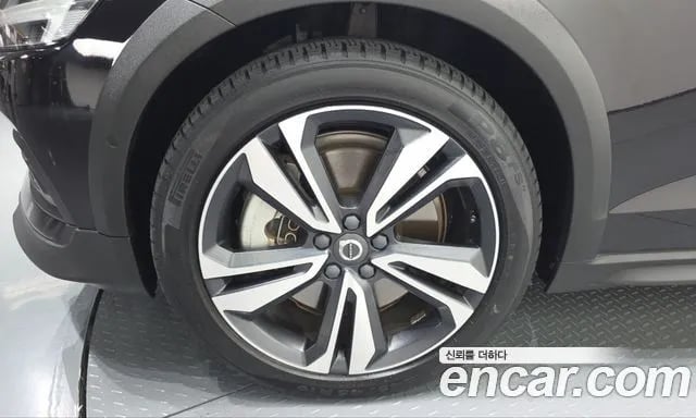 Volvo V60 V60 Cross-country 2nd Generation 2021 года - вид 5
