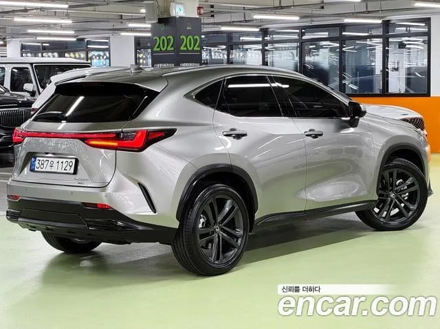 Lexus NX NX350h Second generation 2026 года - вид 2