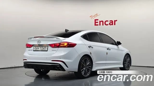 Hyundai AVANTE Avante AD 2018 года - вид 2
