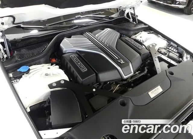 Rolls-Royce Ghost Ghost 2nd Generation 2025 года - вид 5