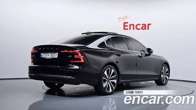 Volvo S60 S60 3rd generation 2022 года - вид 2