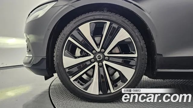 Volvo S60 S60 3rd generation 2022 года - вид 5