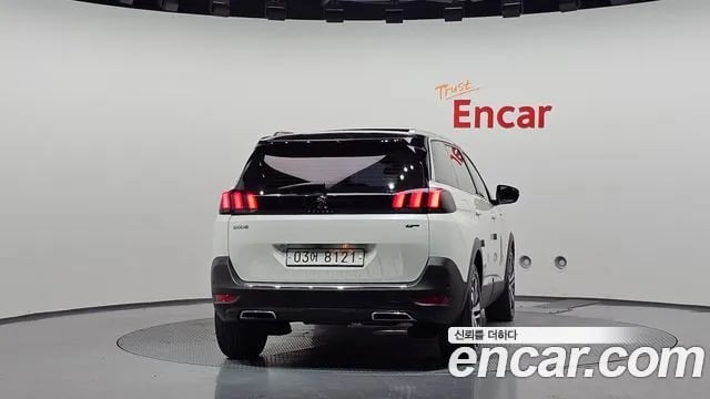 Peugeot 5008 5008 second generation 2018 года - вид 4