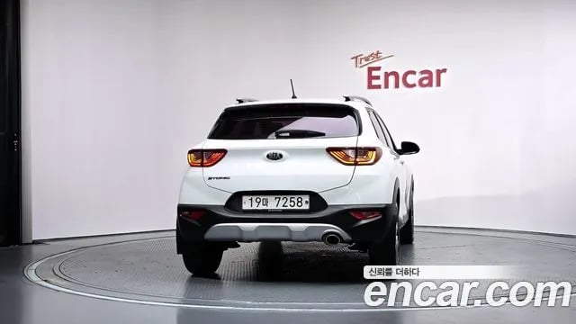 Kia Stonic Stony 2018 года - вид 4