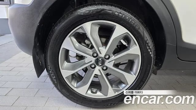 Kia Stonic Stony 2018 года - вид 5