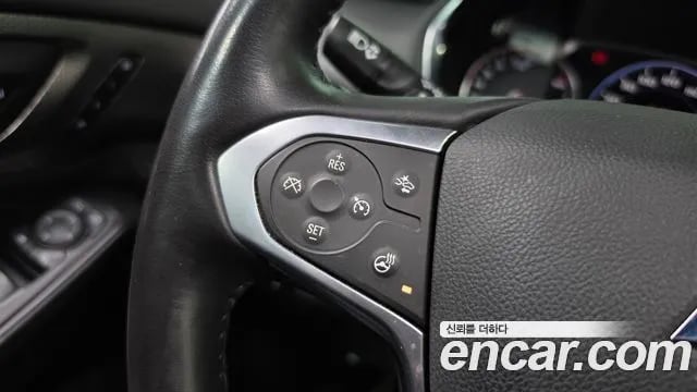 Chevrolet (GM Daewoo) Traverse Traverse 2022 года - похожие автомобили