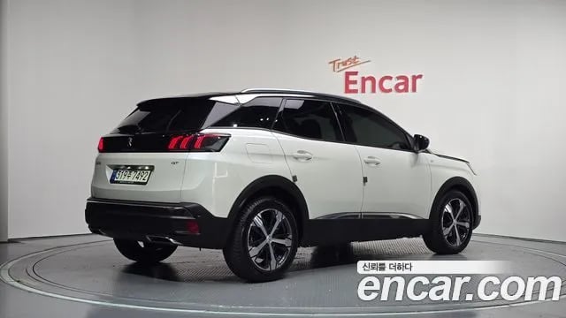 Peugeot 3008 3008 second generation 2021 года - вид 1