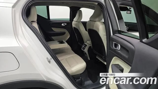 Volvo XC40 XC40 2024 года - похожие автомобили