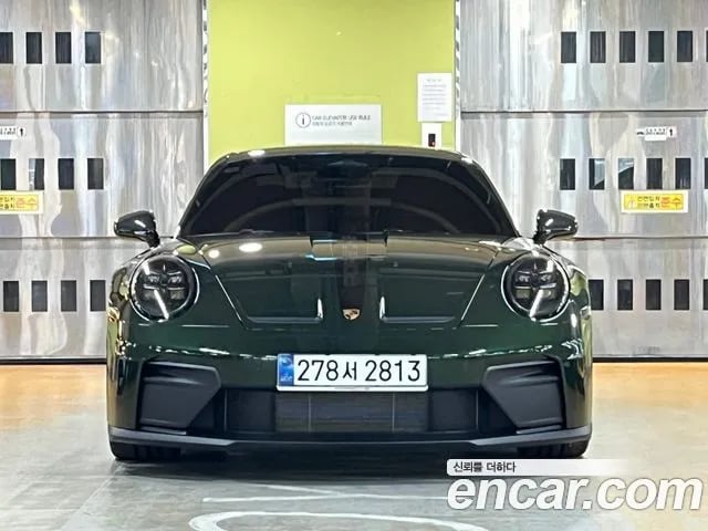 Porsche 911 911 (992) 2026 года - вид 3