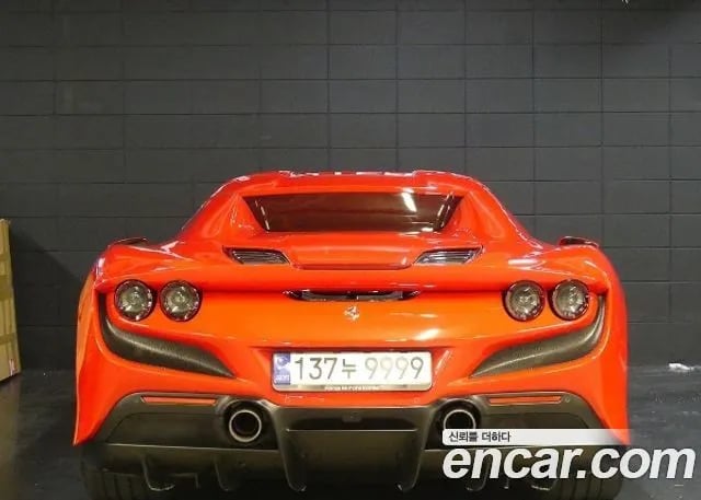 Ferrari F8 F8 Spider 2021 года - вид 3