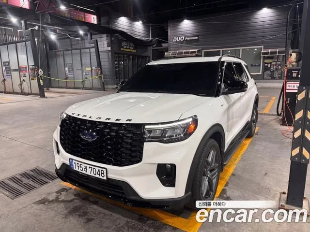 Ford Explorer Explorer 6th Generation 2025 года - вид 1
