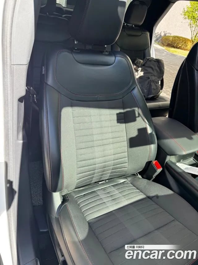 Ford Explorer Explorer 6th Generation 2025 года - вид 6