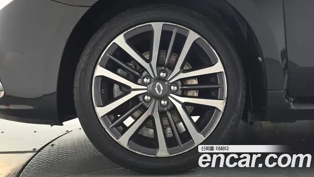 Renault Korea (Samsung) SM7 SM7 Nova 2019 года - вид 4