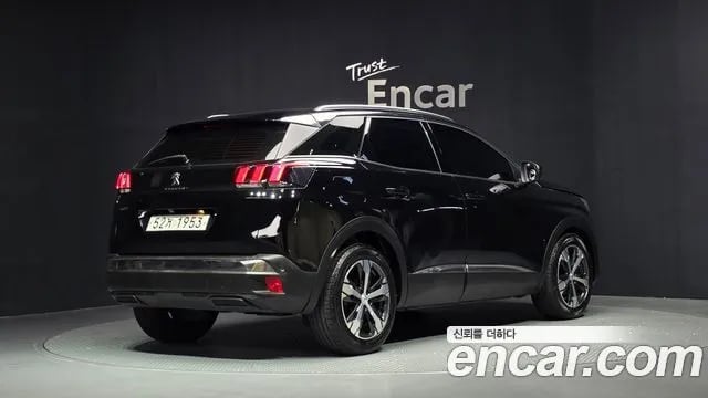 Peugeot 3008 3008 second generation 2018 года - вид 2