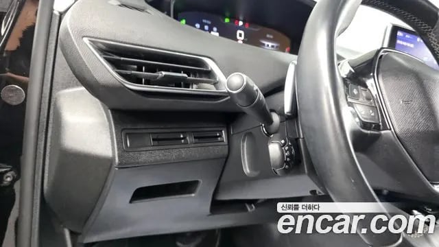 Peugeot 3008 3008 second generation 2018 года - похожие автомобили
