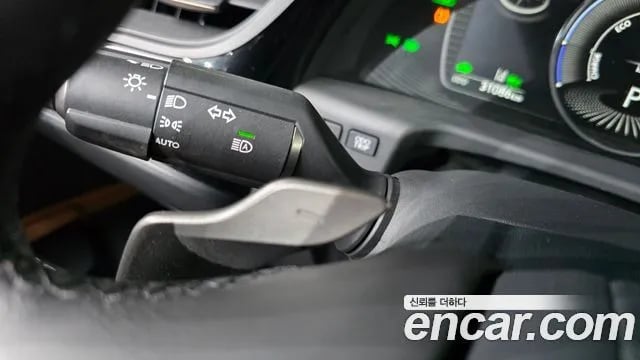 Lexus ES ES300h 7th generation 2025 года - похожие автомобили