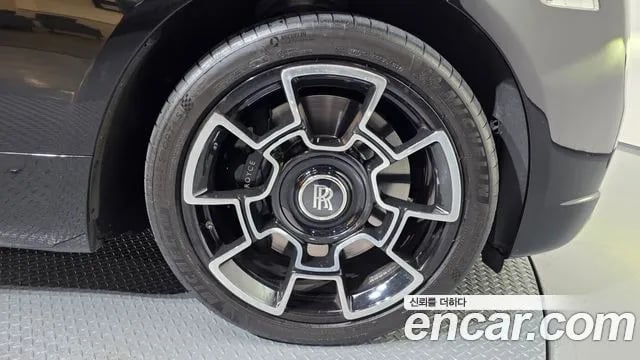 Rolls-Royce Wraith Lace 2021 года - вид 5