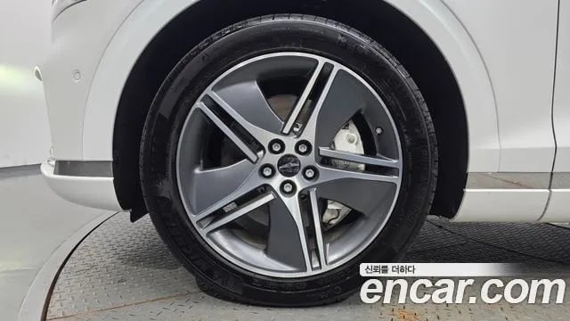 Genesis GV70 Electrifide GV70 2025 года - вид 5