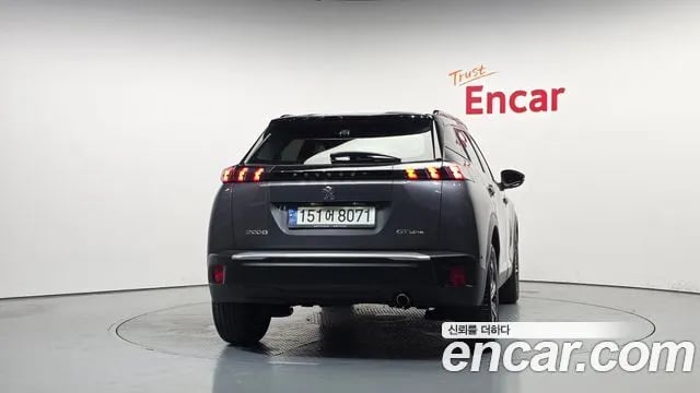 Peugeot 2008 2008 Second generation 2021 года - вид 4