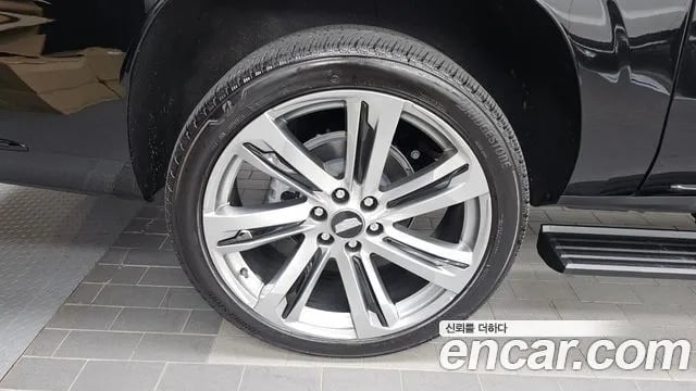 Cadillac Escalade Escalade 5th Generation 2025 года - вид 5