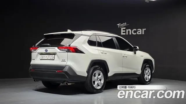 Toyota RAV4 RAV4 5th Generation 2019 года - вид 2