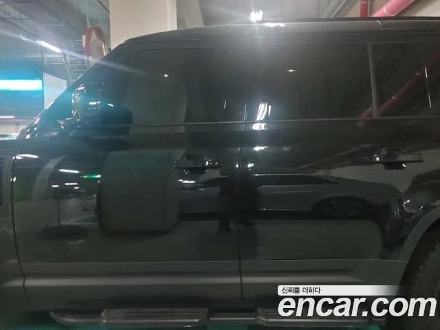 Land Rover Defender Bitdefender (L663) 2022 года - вид 3