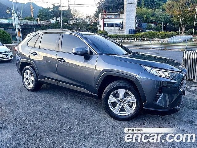 Toyota RAV4 RAV4 5th Generation 2021 года - вид 4