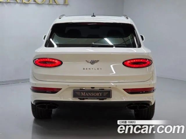 Bentley Bentayga Benteiga 2024 года - вид 4