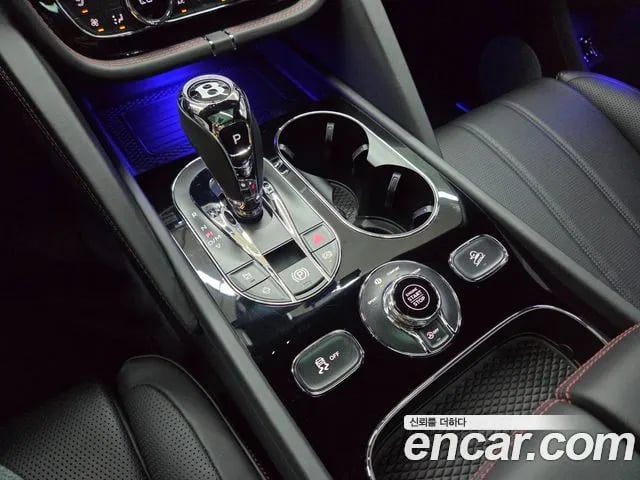 Bentley Bentayga Benteiga 2024 года - похожие автомобили