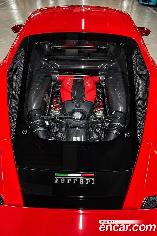 Ferrari F8 F8 Tributo 2021 года - вид 6