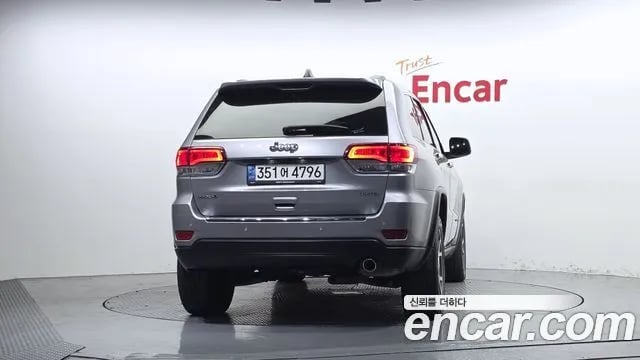 Jeep Cherokee Grand Cherokee 2021 года - вид 4