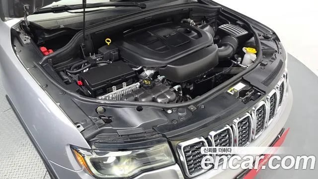 Jeep Cherokee Grand Cherokee 2021 года - вид 6
