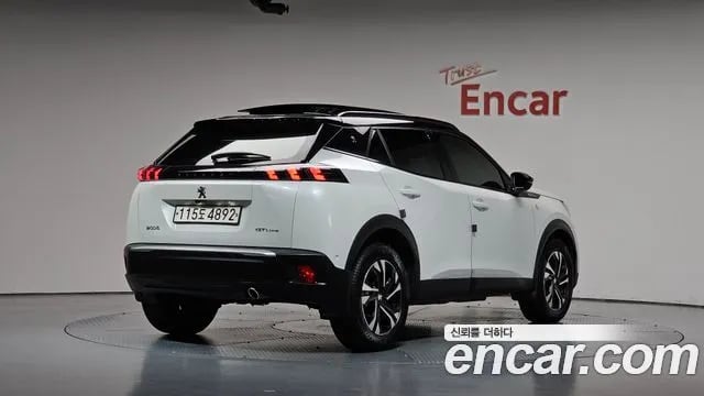 Peugeot 2008 2008 Second generation 2020 года - вид 1