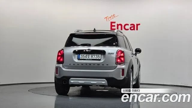 Mini Countryman Cooper Country Man 2023 года - вид 3