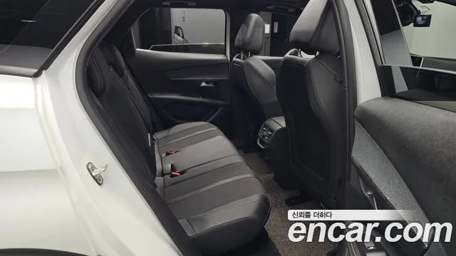 Peugeot 3008 3008 second generation 2020 года - похожие автомобили