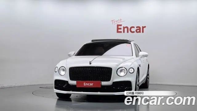Bentley Flying Spur Flying Spur 3rd Generation 2022 года - вид 3