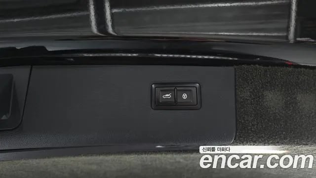Bentley Bentayga Benteiga 2018 года - похожие автомобили
