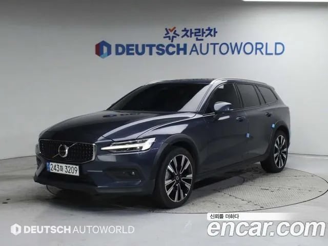 Volvo V60 V60 Cross-country 2nd Generation 2022 года - вид 1