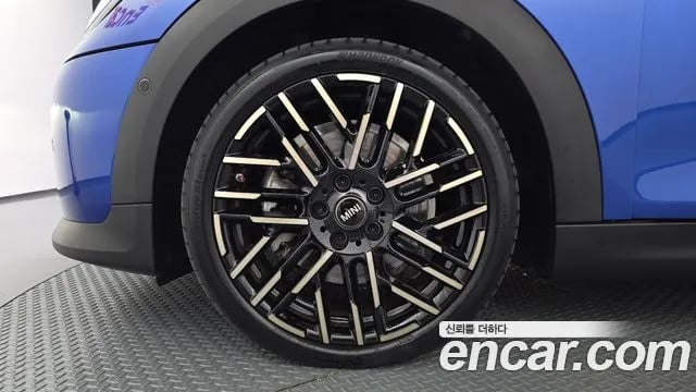 Mini Cooper Cooper S 4th Generation 2025 года - вид 5