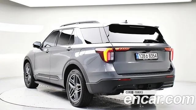 Ford Explorer Explorer 6th Generation 2025 года - вид 2