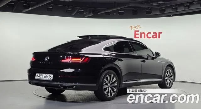 Volkswagen Arteon Atheon 2019 года - вид 2