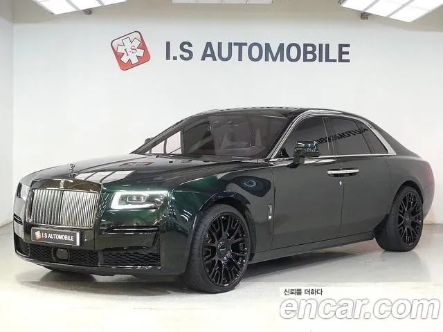 Rolls-Royce Ghost Ghost 2nd Generation 2021 года - вид 2