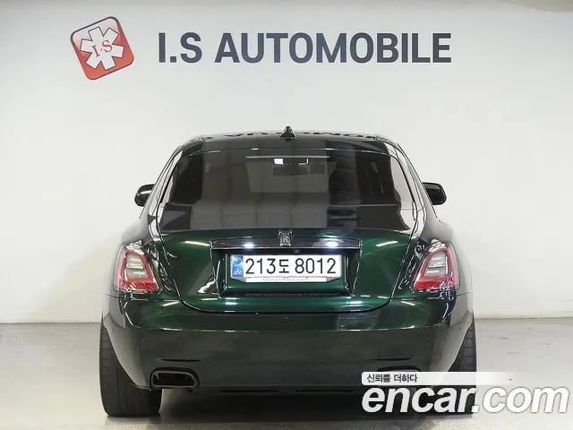 Rolls-Royce Ghost Ghost 2nd Generation 2021 года - вид 3