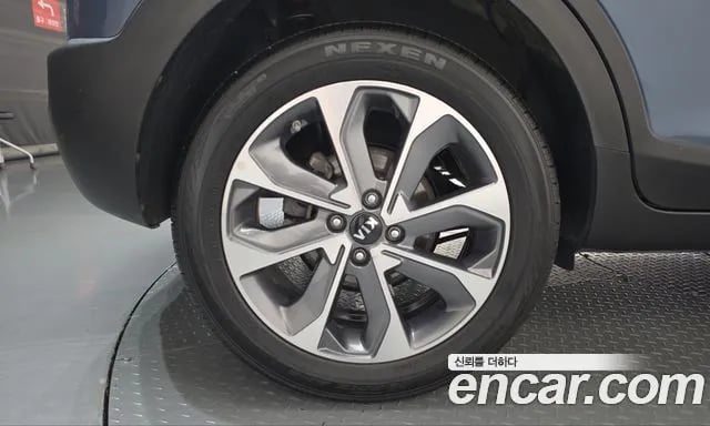 Kia Stonic Stony 2020 года - вид 5
